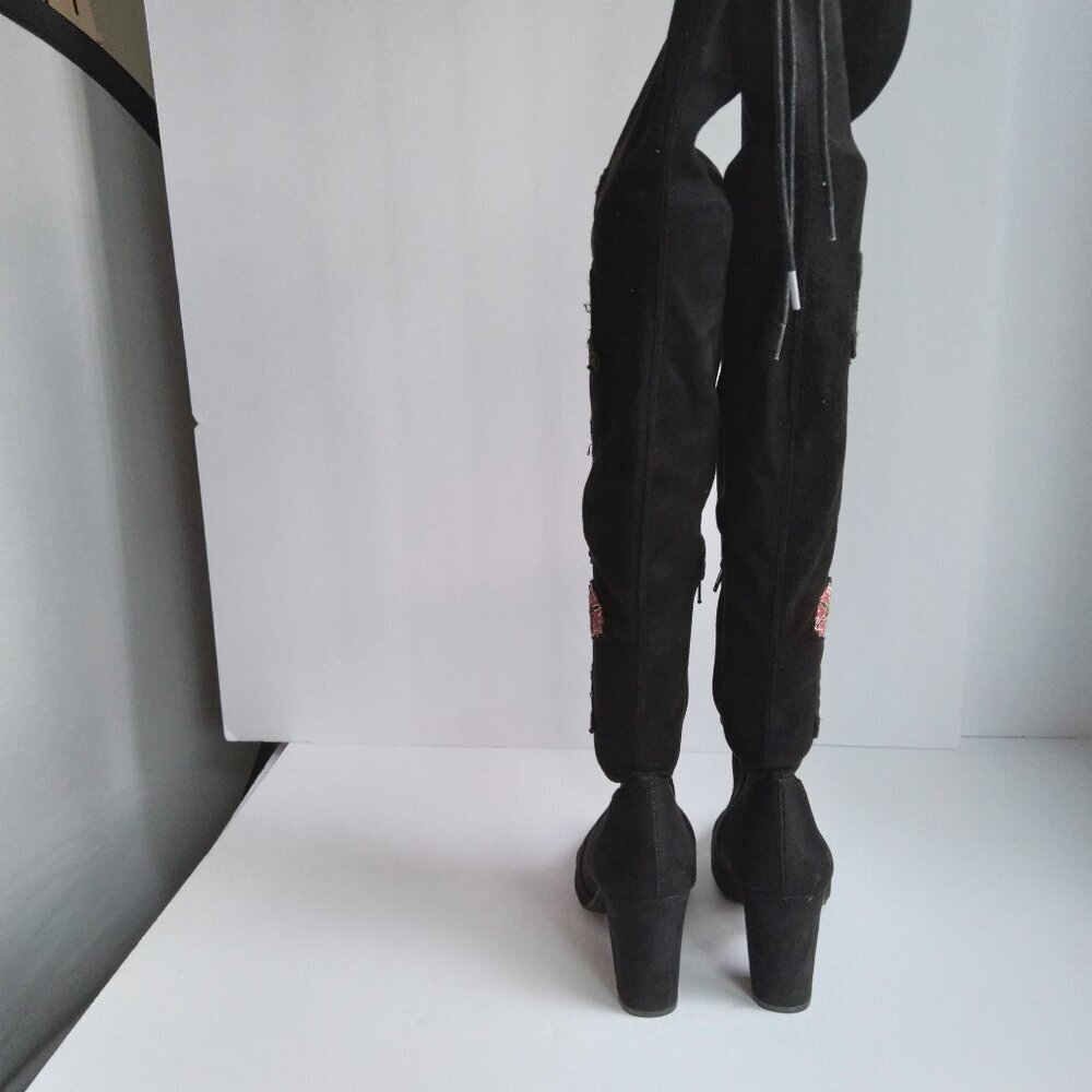 Chinese Laundry 'Briella' Black ThighHigh Suede Boots Floral Embroidery NWOB Sz6 - Picture 3 of 9